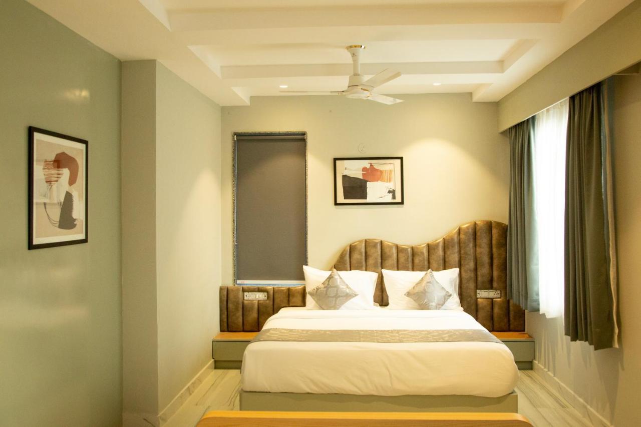 Hotel Westend อุเดเปอร์ ภายนอก รูปภาพ